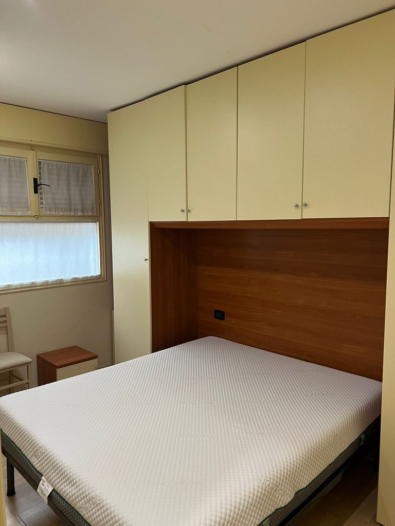 CAMERA-DA-LETTO-MATERASSO-MEMORY