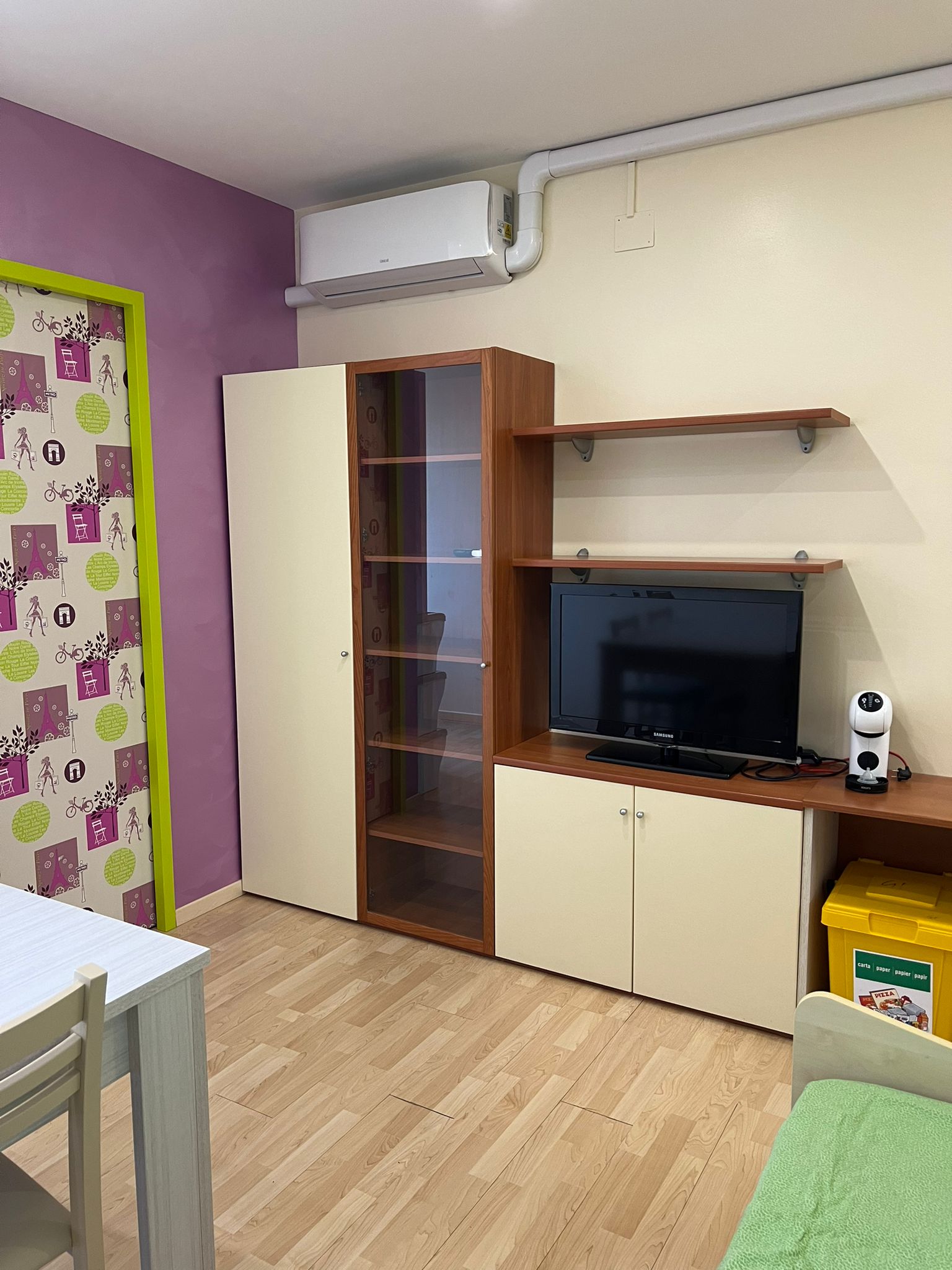 SOGGIORNO-CONDIZ.-SMART-TV-32-P.DOLCE-GUSTO